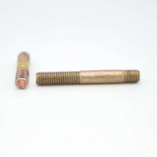 studs-zinc plated